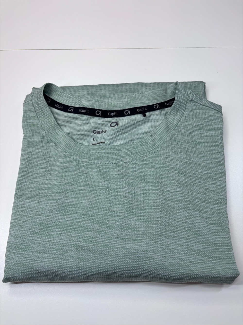 GAP GapFit Heather Sage “Lily Pad” Green Active Performance Top Size L EUC